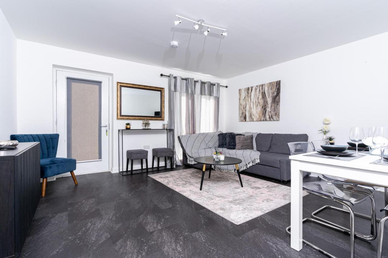 Spacious 3 Bedroom House In Glasgow City With Private Parking & Garden Eksteriør bilde