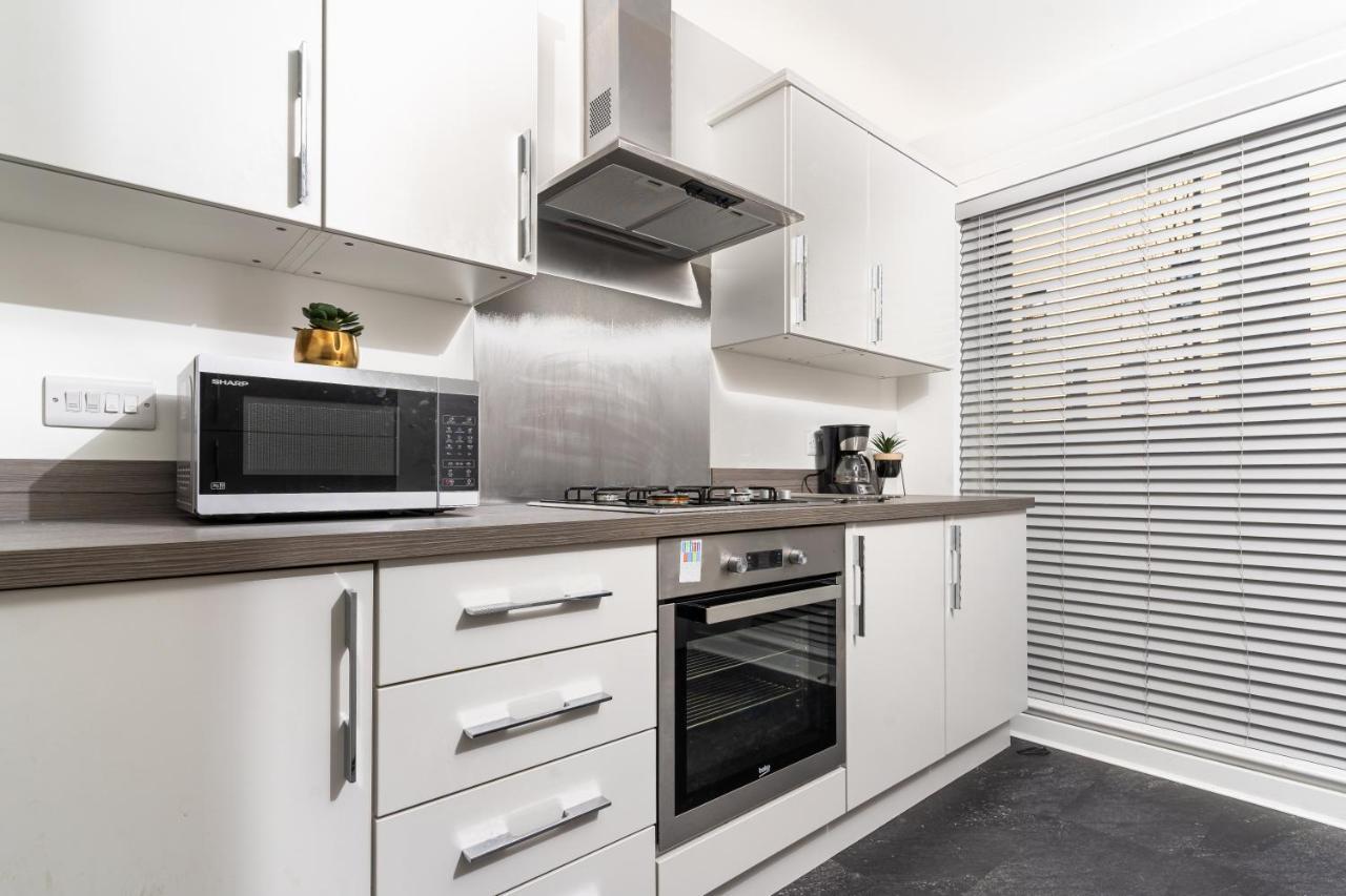 Spacious 3 Bedroom House In Glasgow City With Private Parking & Garden Eksteriør bilde